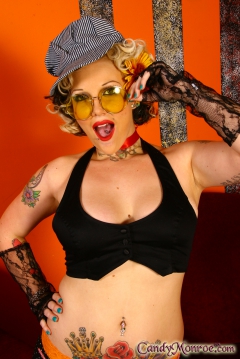 Elmer Wears Panties Eats Cum