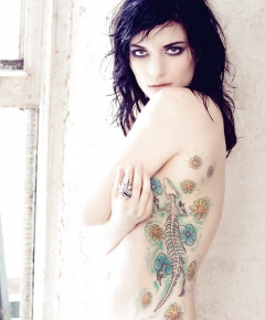 Sexy tattooed girls
