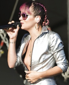 Lilly Allen Wardrobe Malfunctions