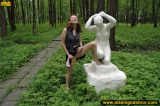 Statue pissing