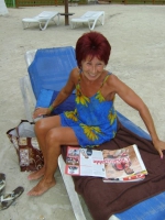 colette granny 65 ans