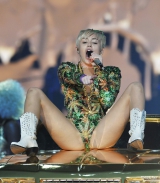 Miley Cyrus wants your cock!