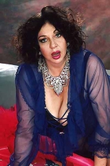 Elaine Everett (Bertha)