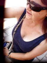 MAMI CON BUENAS TETAS NATURALES