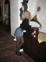 Nylon upskirt 34