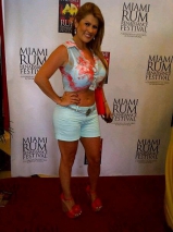 Cuban Friend that we WANNA FUCK!