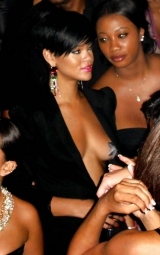 Rihanna vs cassie