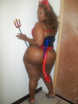 Very Curvy Women
