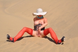 natalie willner spreads pussy in the sand