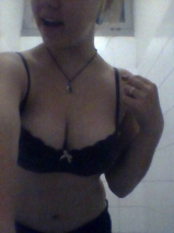 Teen with massive teen tits - nude selfies