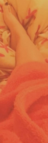 katy's super sexy legs