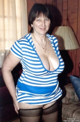 RANDOM WOMEN THAT MAKE ME HARD