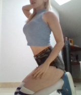 Hipster amateur blonde - kinky teen loves her selfies