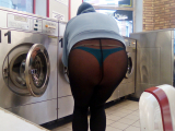 A la laverie en legging