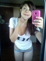 USA woman boobs pussy selfie