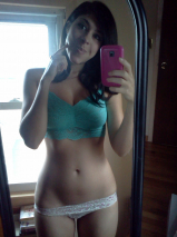 USA woman boobs pussy selfie