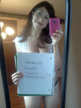 USA woman boobs pussy selfie