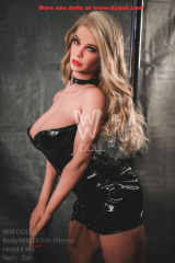 Blonde Fitness Mature with huge boobs and big butts