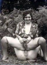 They are really hot and sexy women 4!! Retro pics!!!