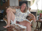 granny shows pussy