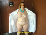 granny shows pussy