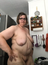 granny shows pussy