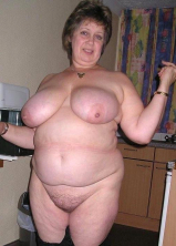 These older hairy women really want to be fucked...