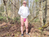 nat092 fait la pute dans les bois