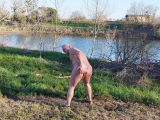 nat092 en balade nu dans la nature