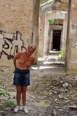 Shooting Pirced Slut Silke