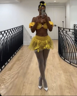 Dark-skinned beauties and sex