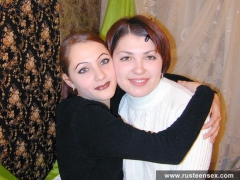 Russian teen redhead lesbians kissing - N