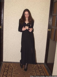 Amazing Goth virgin - N