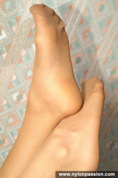 Pantyhose look - N