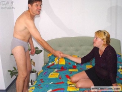 Mature couple has fun - N