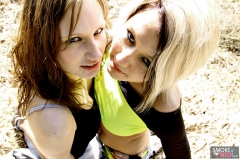Two smoking amateurs play - N