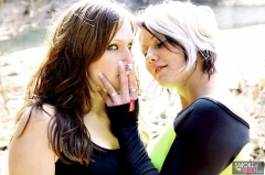 Two smoking amateurs play - N