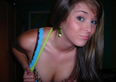 pretty Girls 2 - N
