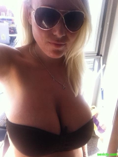 Naughty Milfs 2 - N