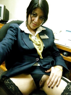 Secretaria cachonda y puta - N