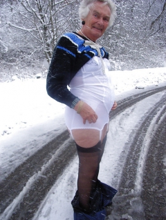 Old granny loves her girdle - N