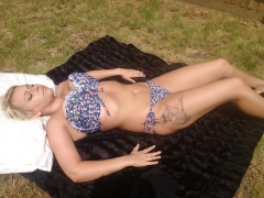 Uk huge tits bimbo slag ZOE - N
