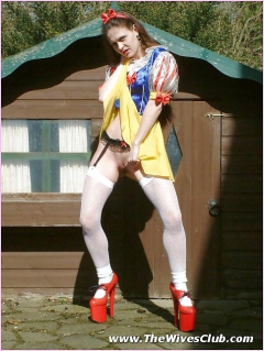Naughty snow white - N