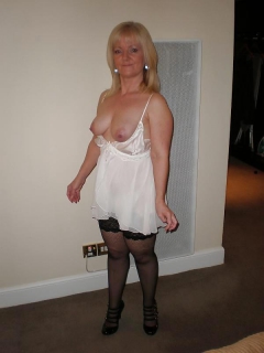 My favorite amateur mature milf - got more of her??? - N