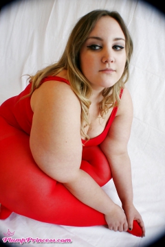BBW Tease Feeding - N