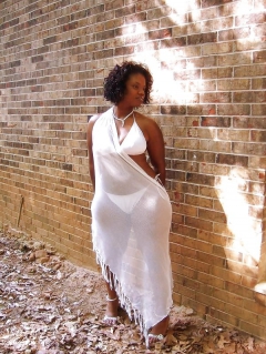 Very Curvy Women - N