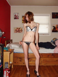 Unkwow Sexy Girl - N