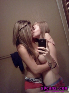Amateur Models Selfies - N