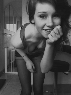 Dirty chav teen - naughty naked selfie queen - N