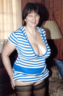 RANDOM WOMEN THAT MAKE ME HARD - N